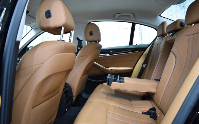 BMW Seria 5 cena 207800 przebieg: 25778, rok produkcji 2022 z Kępno małe 172